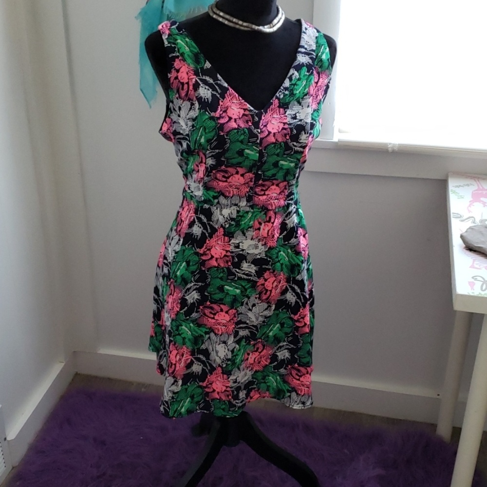 Flowered dress XL